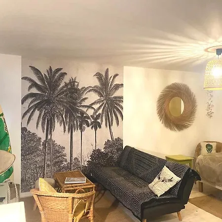 Cosy 4 Pers A 200 M Et Commerce La Cabane64 Apartment *